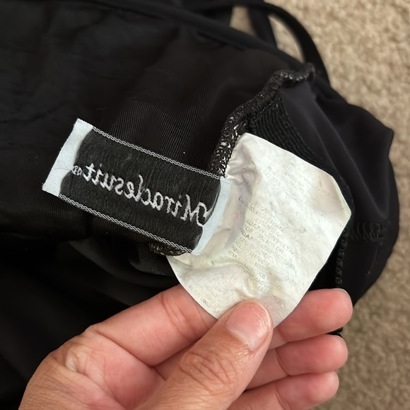 Miraclesuit Black and White Floral One Piece Swimsuit size 10 - Picture 8 of 11